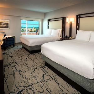 Queen Room Two Queen Beds Hearing Access